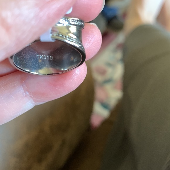 Stainless Steel Decorative Edge Wide Band ring size 9 - Picture 10 of 10